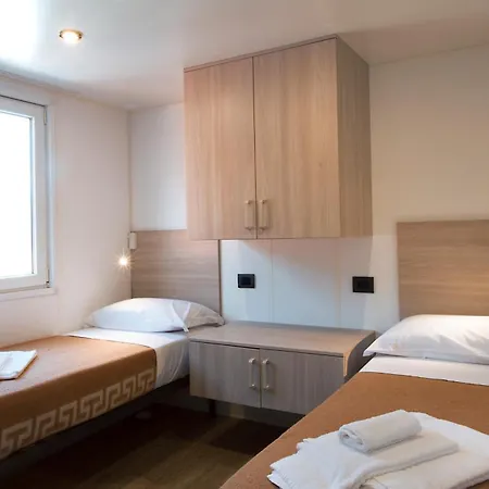 Villaggio Turistico Maderno 3*