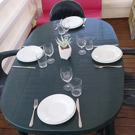 Villaggio Turistico Maderno 3* 토스콜라노마데노