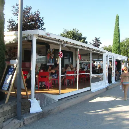 Villaggio Turistico Maderno 3* 토스콜라노마데노