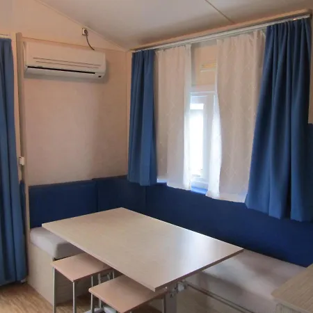 Villaggio Turistico Maderno 3* טוסקולנו מדרנו