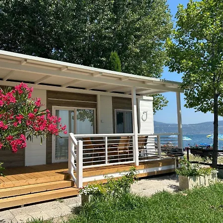 Villaggio Turistico Maderno טוסקולנו מדרנו