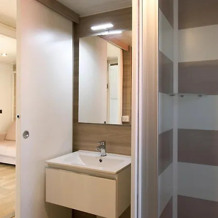 Villaggio Turistico Maderno 3* טוסקולנו מדרנו