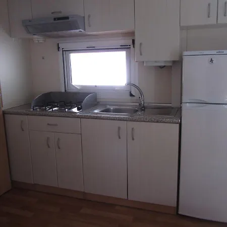 Villaggio Turistico Maderno 3* טוסקולנו מדרנו